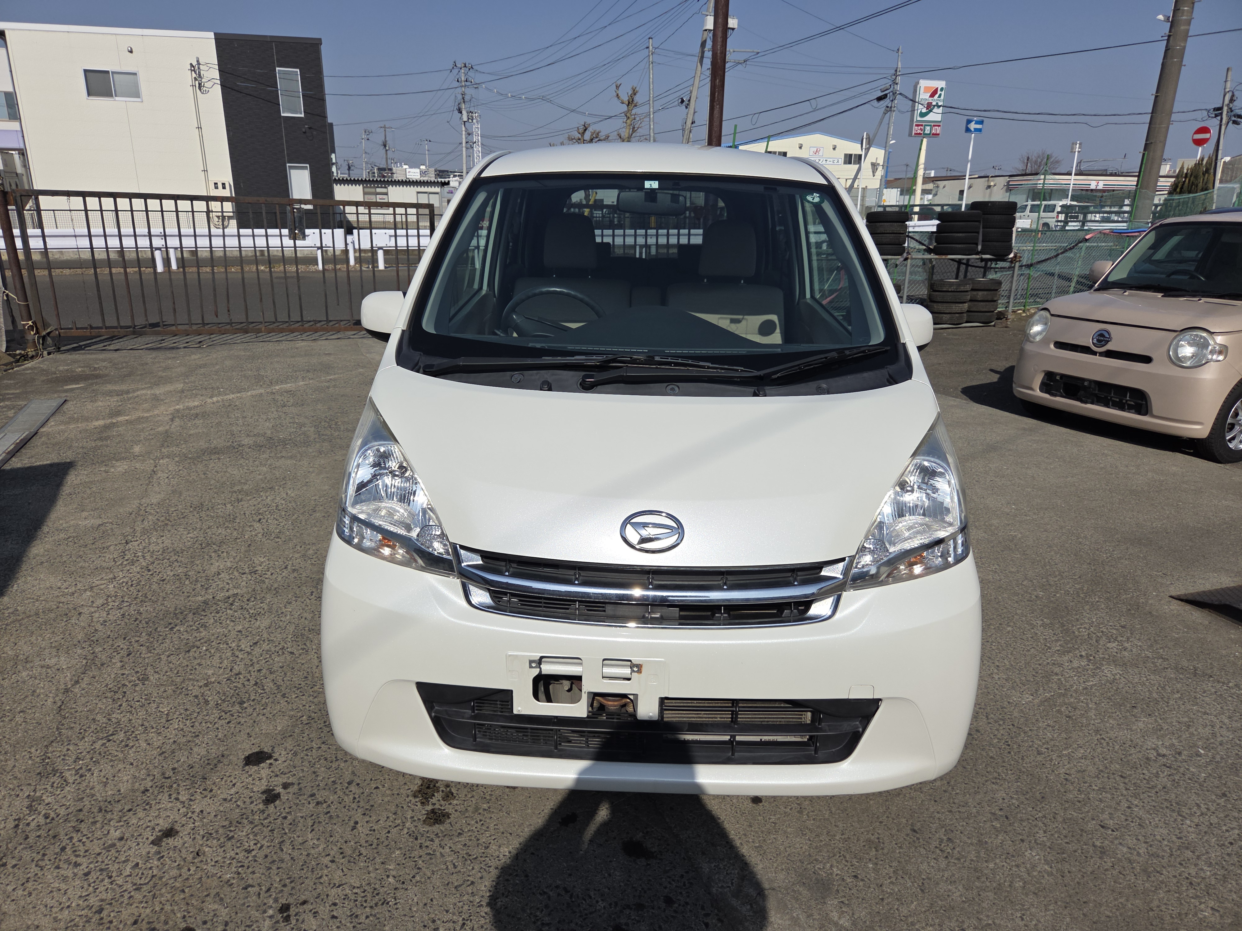 お手軽中古車（GOZAINN）ダイハツ　ムーヴ　４ＷＤ　H２４年式　走行99,420㌔　【車検２年付　250,000円税込】内外装現状　現状販売　